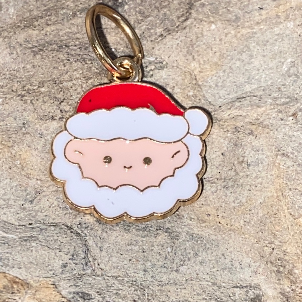 5/$10❤️❤️❤️NEW Santa Claus Charm Pendant